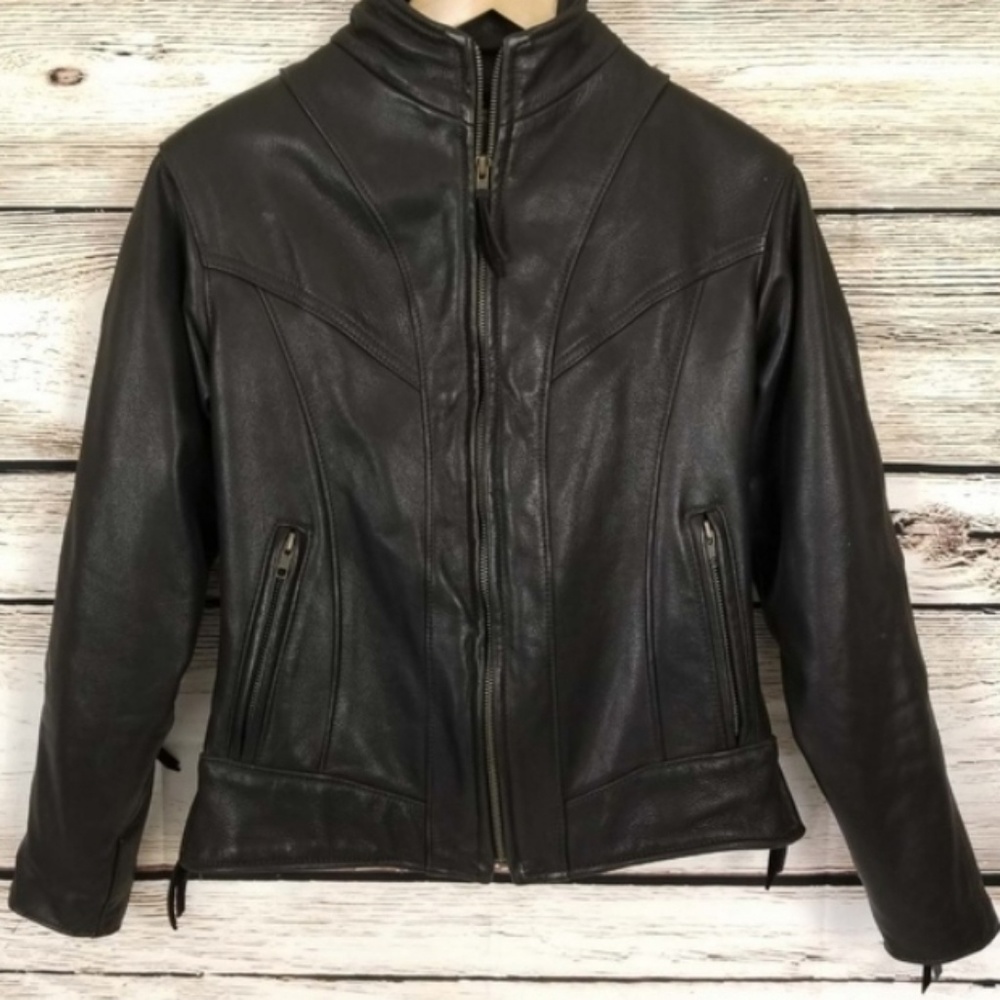 The perfect Moto leather jacket 😍